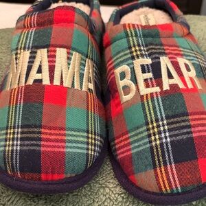 Dearfoams size, xlarge Plaid women’s Slippers Red, Green, and Blue like new